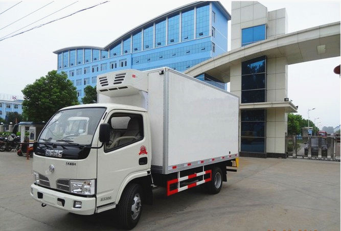 東風(fēng)福瑞卡<a href=http://www.wuxinglock.com/lcc/ target=_blank class=infotextkey>冷藏車</a>