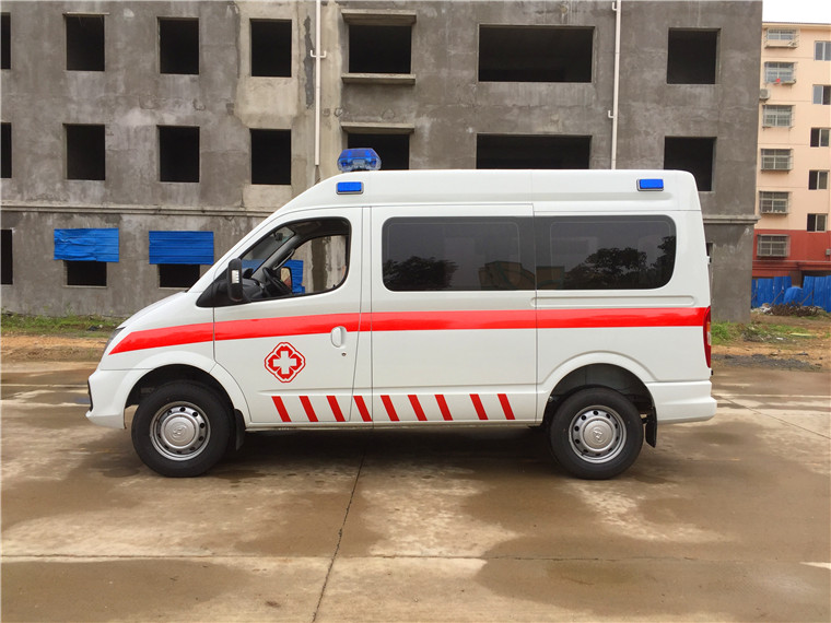 上汽大通短軸救護(hù)車